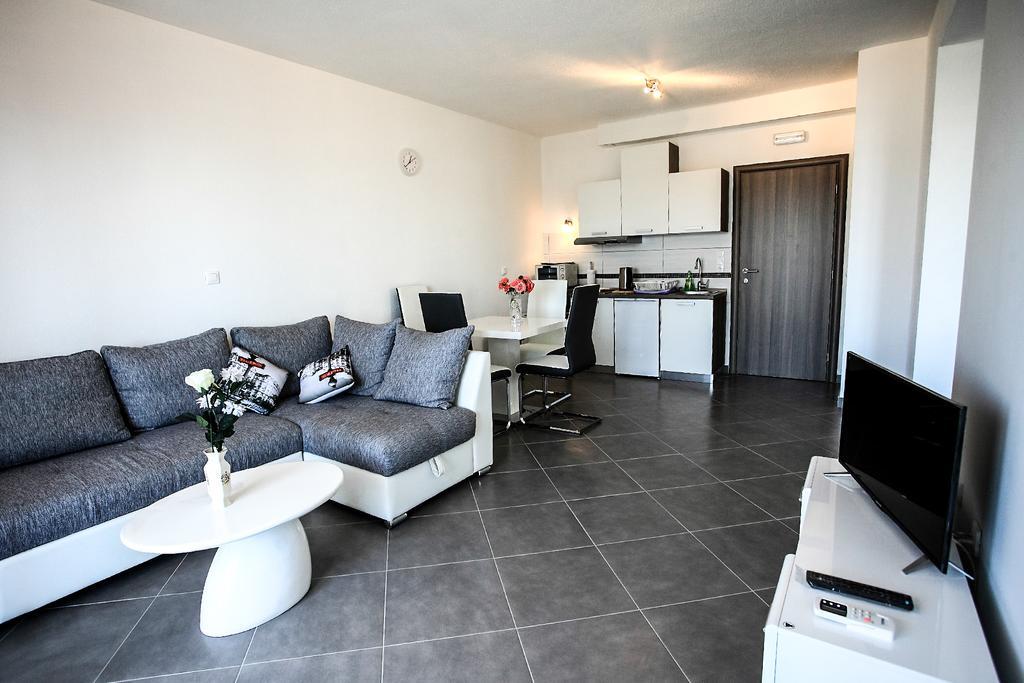 Apartments Nevistic Ποντστράνα Εξωτερικό φωτογραφία